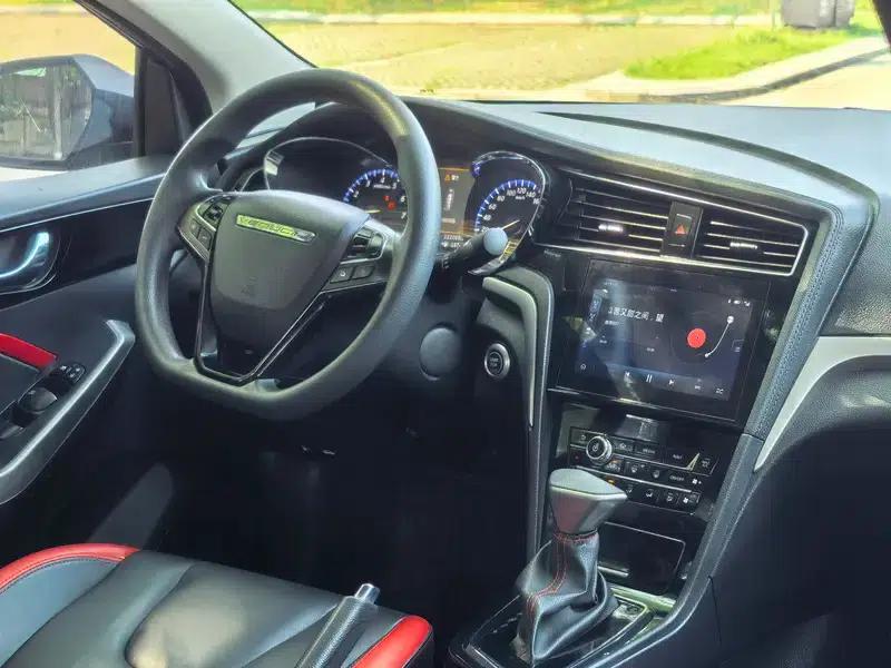 Venucia D60 2018 1.6L CVT Intelligent Elite Edition — миниатюра 16