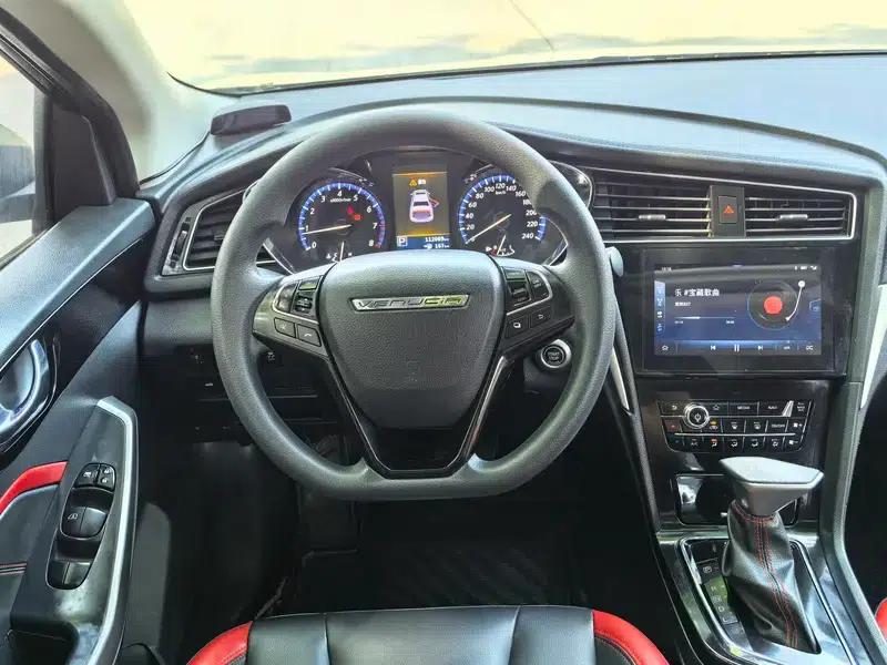 Venucia D60 2018 1.6L CVT Intelligent Elite Edition — миниатюра 17