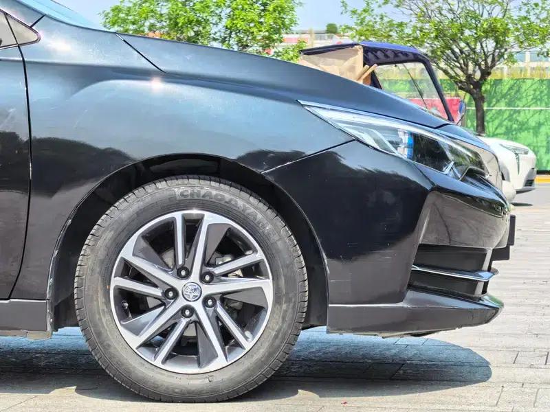 Venucia D60 2018 1.6L CVT Intelligent Elite Edition — миниатюра 4