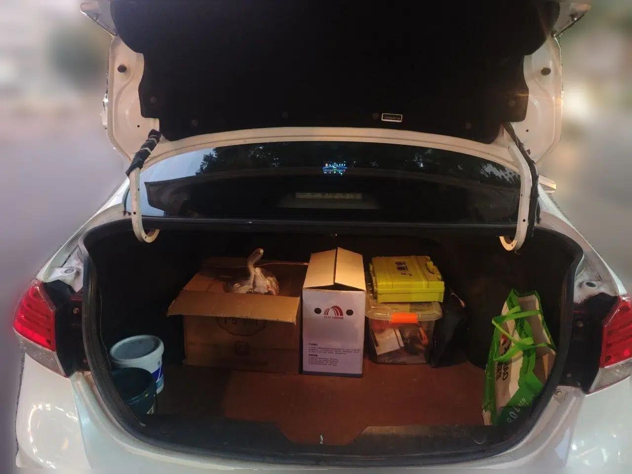 Suzuki Alivio 2015 1.6L Manual Comfort Model — миниатюра 19