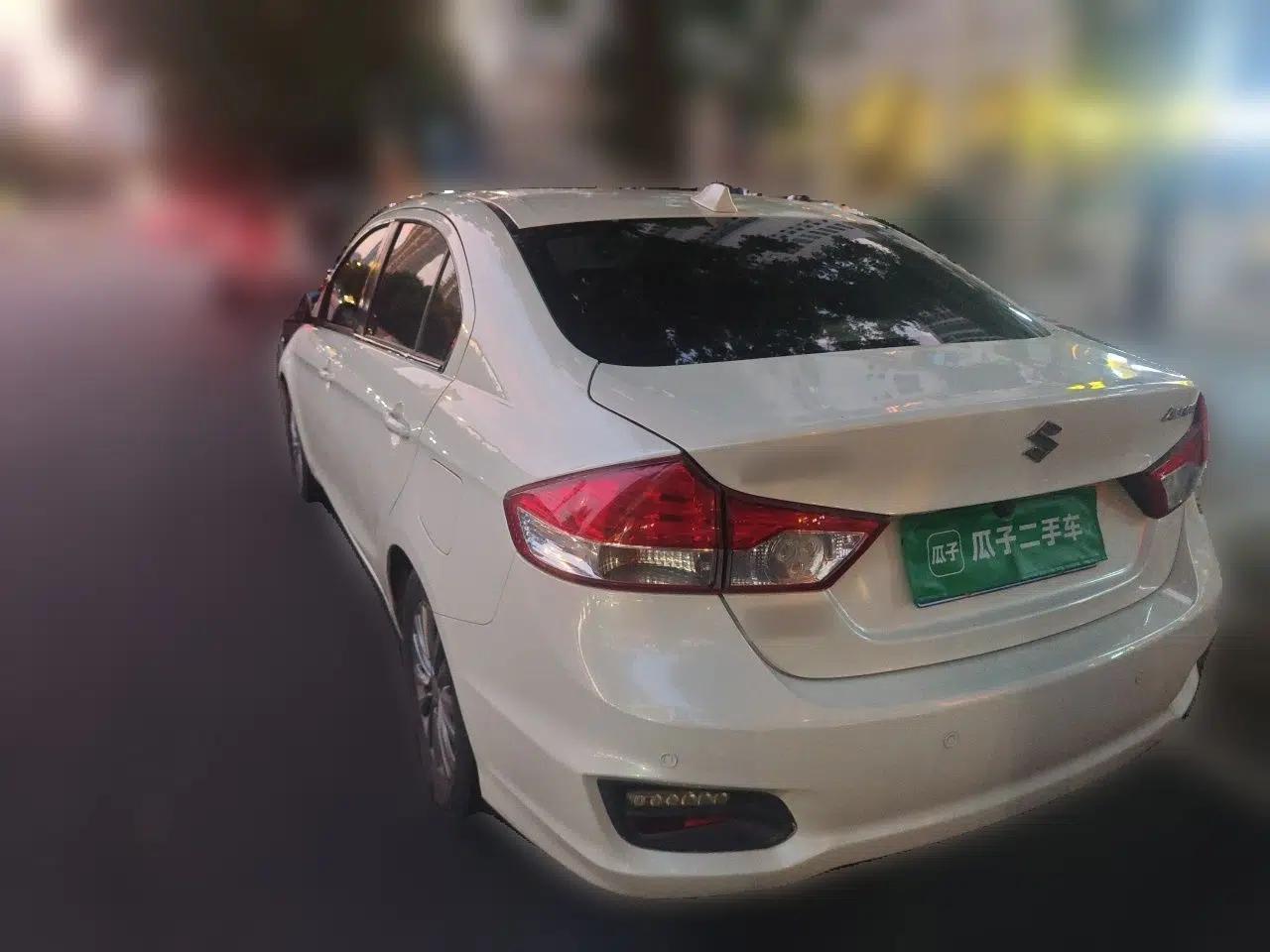Suzuki Alivio 2015 1.6L Manual Comfort Model — миниатюра 4