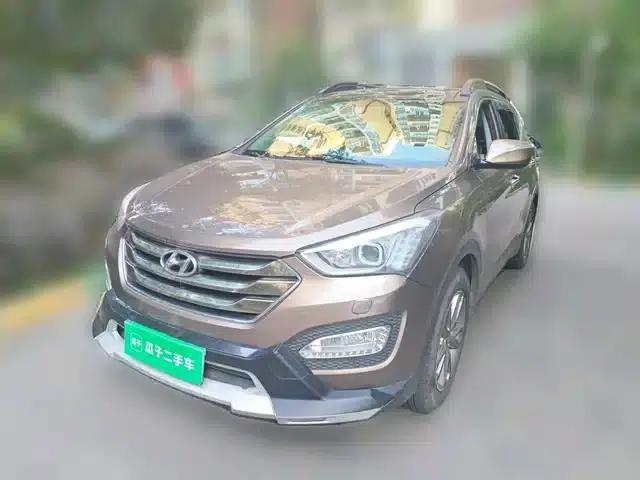 Santa Fe 2013 Facelift 2.4L Automatic 4WD Premium
