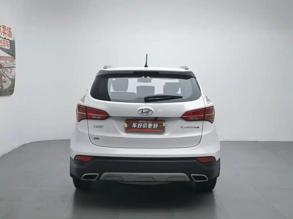 Santa Fe 2013 2.4L Automatic 2WD Smart Edition — миниатюра 4