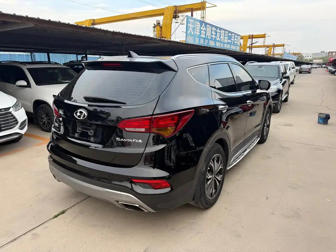 Santa Fe 2017 2.0T Automatic 2WD Smart 7-Seater — миниатюра 11