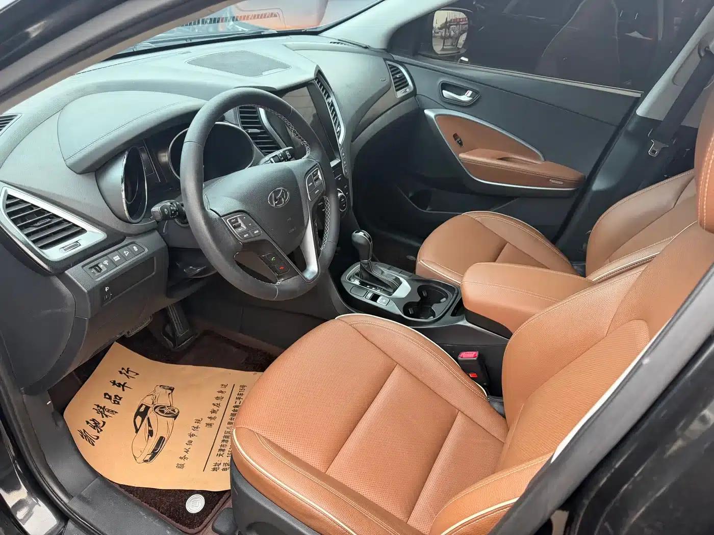 Santa Fe 2017 2.0T Automatic 2WD Smart 7-Seater — миниатюра 6