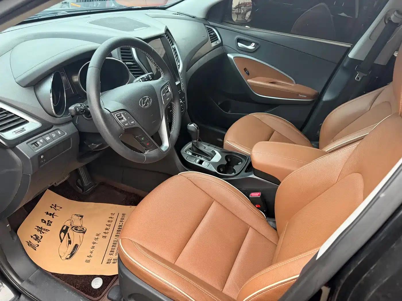 Santa Fe 2017 2.0T Automatic 2WD Smart 7-Seater — миниатюра 8