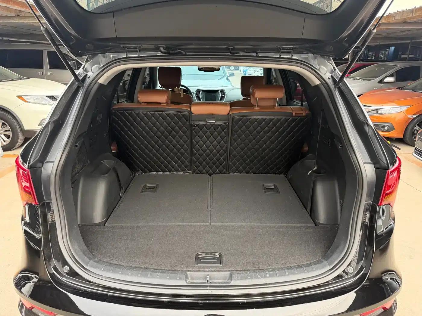Santa Fe 2017 2.0T Automatic 2WD Smart 7-Seater — миниатюра 10
