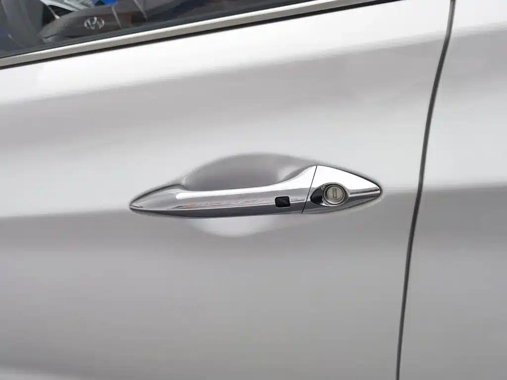 Hyundai Elantra 2012 1.6L Automatic Leading Edition — миниатюра 18