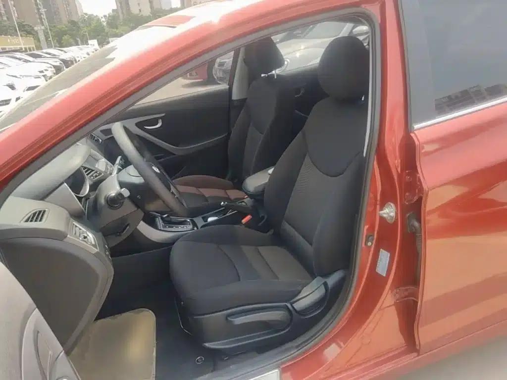 Hyundai Elantra 2016 1.6L Automatic Premium Edition — миниатюра 15