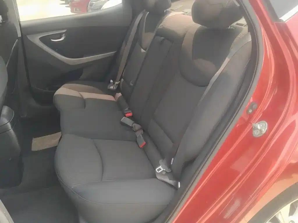 Hyundai Elantra 2016 1.6L Automatic Premium Edition — миниатюра 17