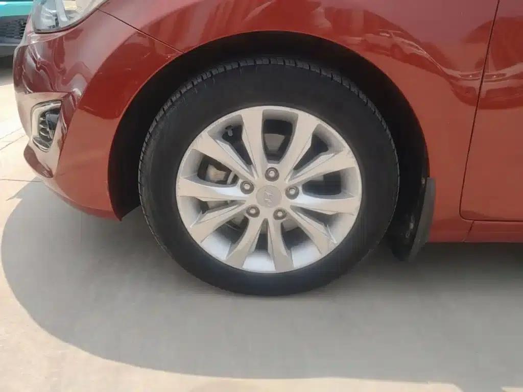 Hyundai Elantra 2016 1.6L Automatic Premium Edition — миниатюра 23