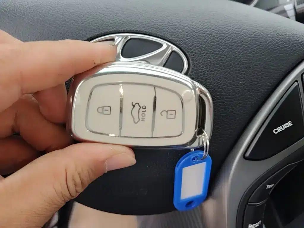 Hyundai Elantra 2016 1.6L Automatic Premium Edition — миниатюра 9