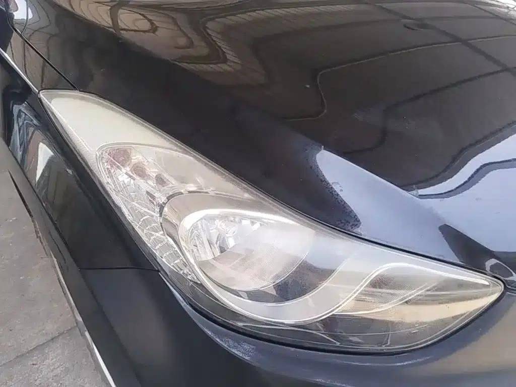 Hyundai Elantra 2012 1.6L Automatic Leading Edition — миниатюра 13