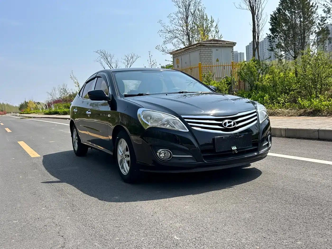 Hyundai Elantra 2011 1.6L Automatic Comfort Model — миниатюра 13