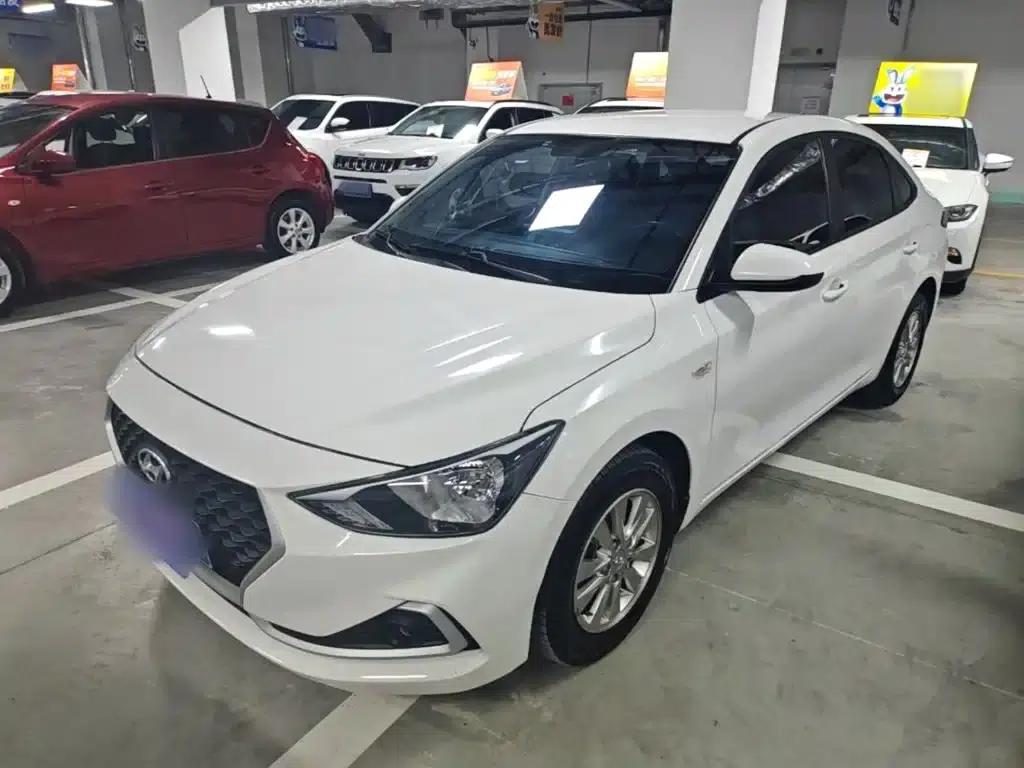 Hyundai Elantra 2018 1.6L Automatic GL (National VI Emission Standard) — миниатюра 1