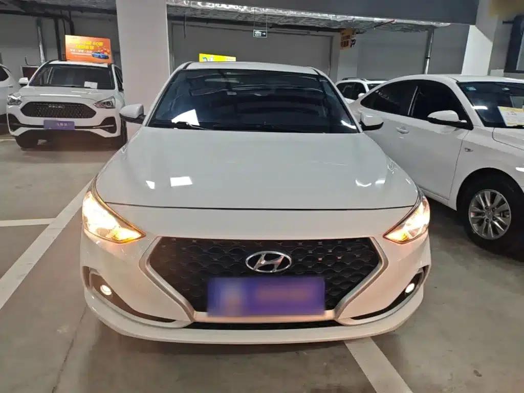 Hyundai Elantra 2018 1.6L Automatic GL (National VI Emission Standard) — миниатюра 3
