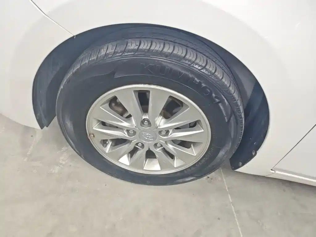 Hyundai Elantra 2018 1.6L Automatic GL (National VI Emission Standard) — миниатюра 23