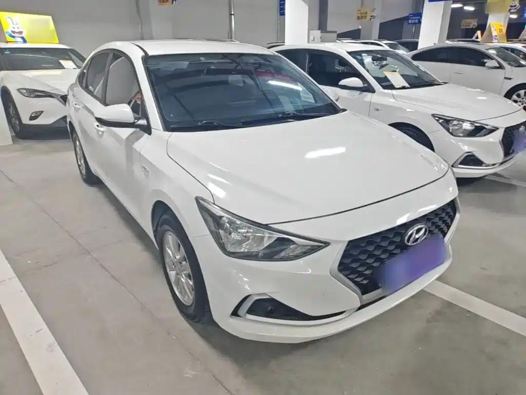Hyundai Elantra 2018 1.6L Automatic GL (National VI Emission Standard) — миниатюра 4