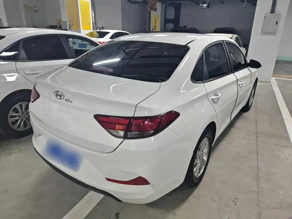 Hyundai Elantra 2018 1.6L Automatic GL (National VI Emission Standard) — миниатюра 7