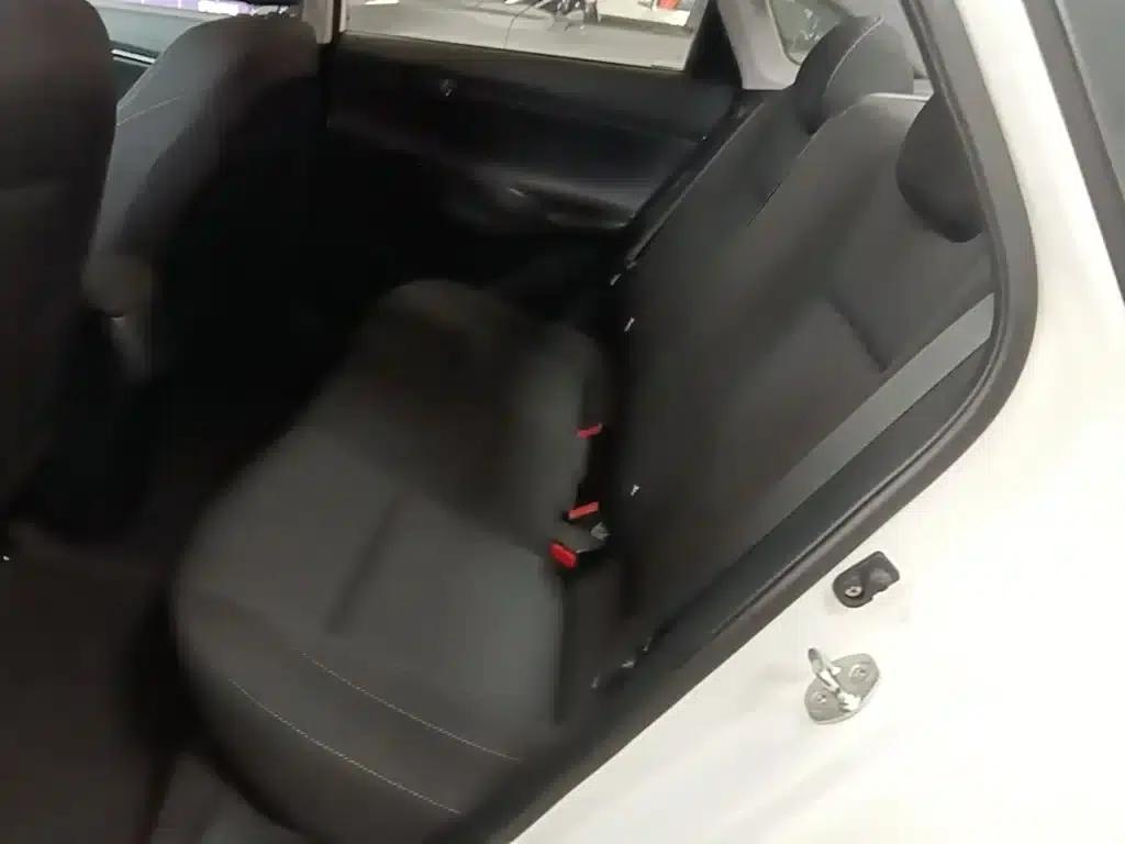Hyundai Elantra 2018 1.6L Automatic GL (National VI Emission Standard) — миниатюра 17