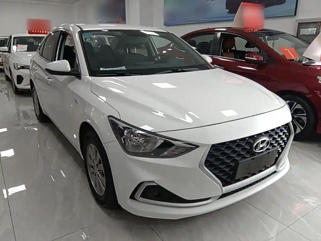 Hyundai Elantra 2018 1.6L Automatic GL (National VI Emission Standard) — миниатюра 4