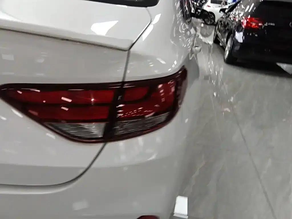 Hyundai Elantra 2018 1.6L Automatic GL (National VI Emission Standard) — миниатюра 8