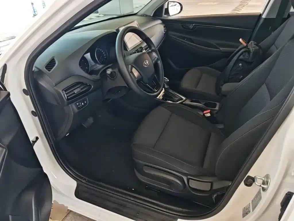 Hyundai Elantra 2020 1.6L Automatic GL Edition — миниатюра 15