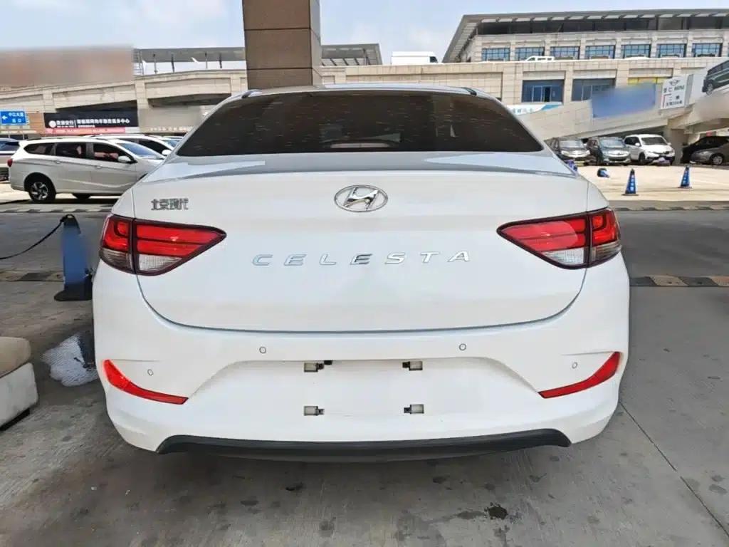 Hyundai Elantra 2020 1.6L Automatic GL Edition — миниатюра 6