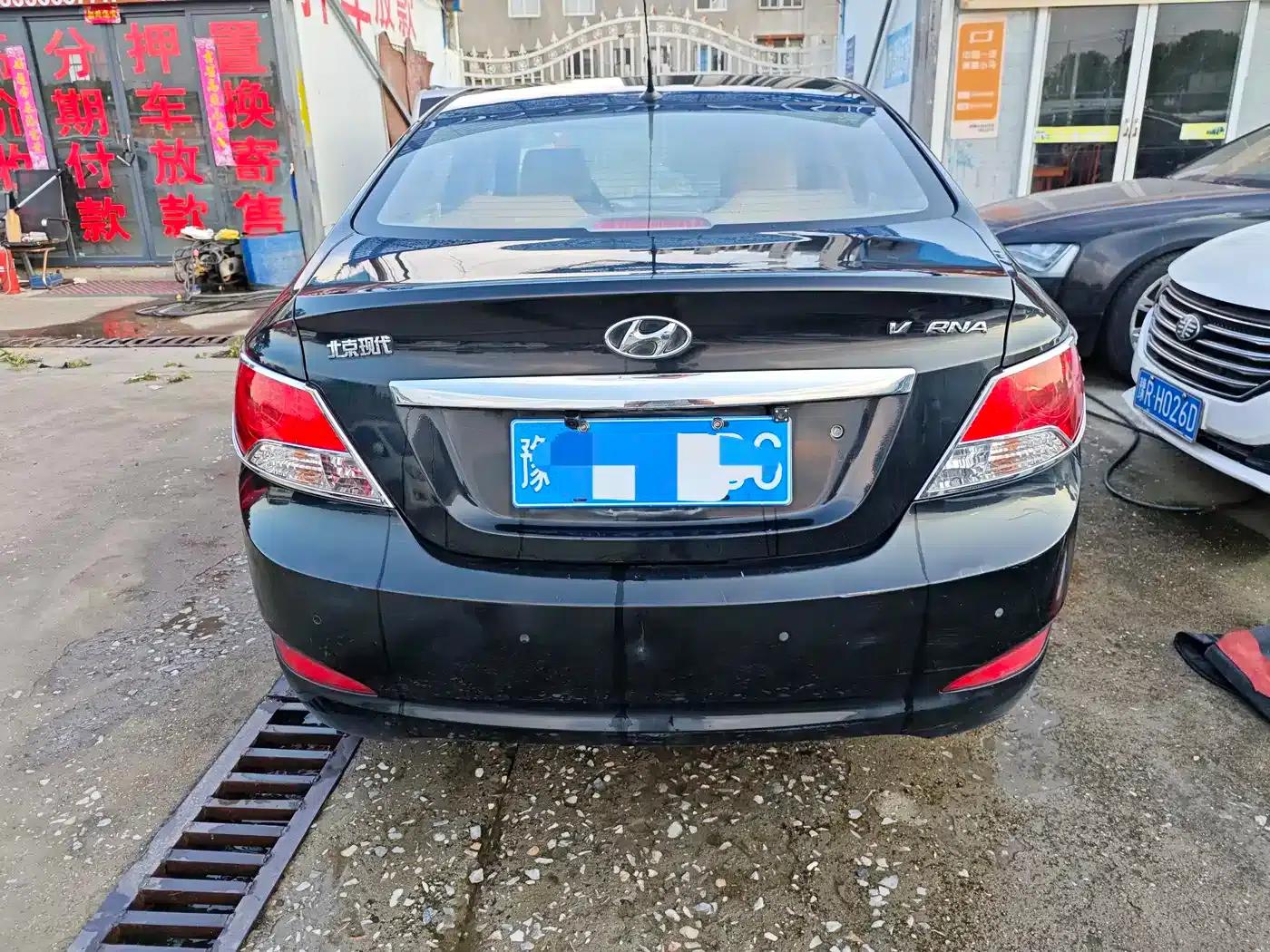 2010 Hyundai Reina Sedan 1.4L Manual Deluxe GLS — миниатюра 8