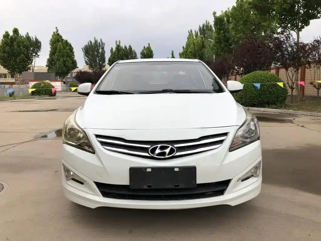 2014 Hyundai Reina 1.4L Automatic Intelligent GLS — миниатюра 2