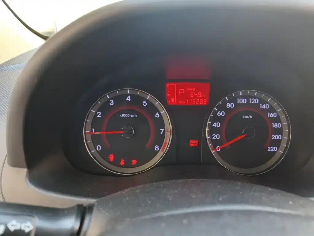 2016 Hyundai Reina 1.4L Automatic Leading Edition GLX — миниатюра 12