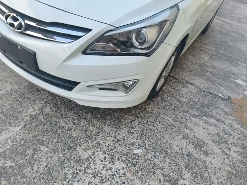 2016 Hyundai Reina 1.4L Automatic Leading Edition GLX — миниатюра 24