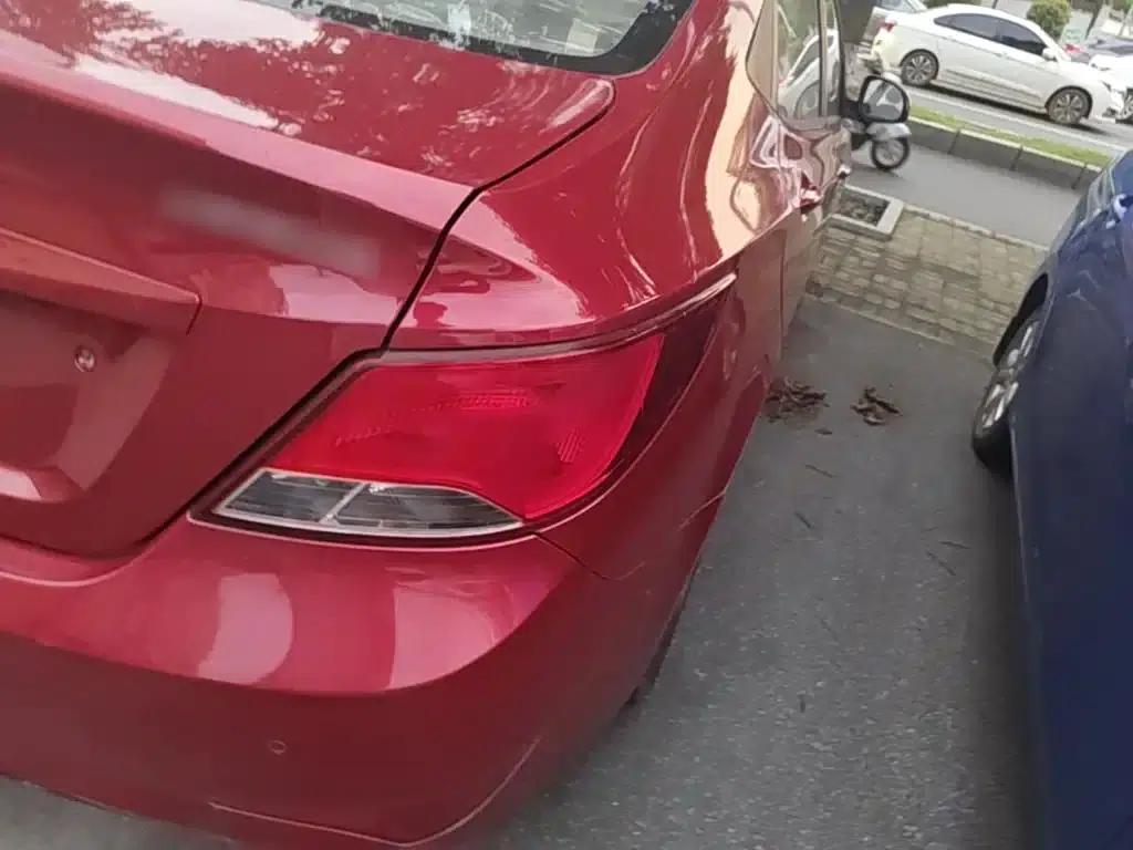 2014 Hyundai Reina 1.4L Automatic Intelligent GLS — миниатюра 8