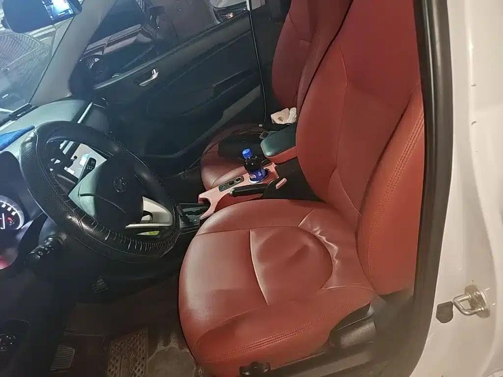 2017 Hyundai Reina 1.4L Automatic Premium Edition (National V Emission Standard) — миниатюра 8