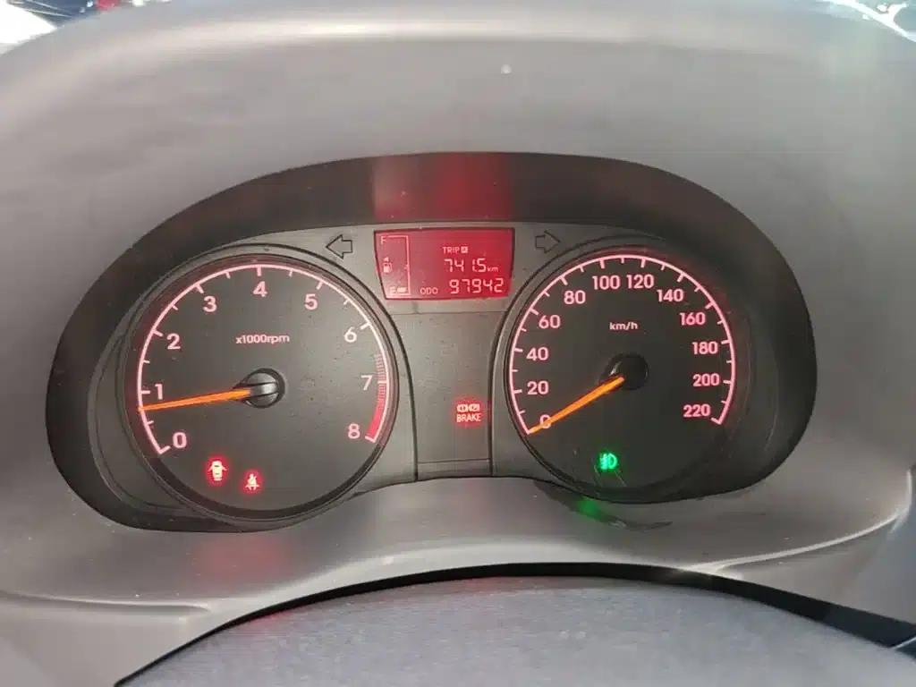 2014 Hyundai Reina 1.4L Manual Intelligent GLS — миниатюра 12