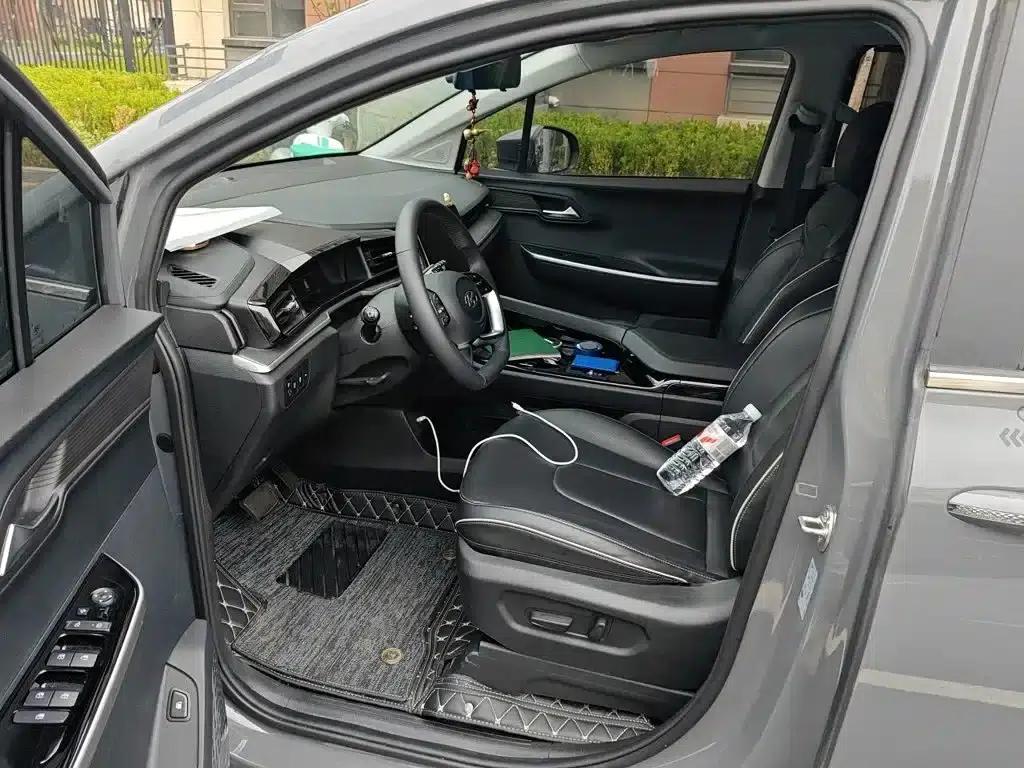 Kusto 2024 270TGDi LUX Premium Edition — миниатюра 8