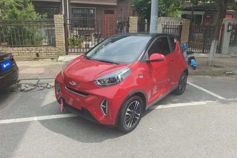 Little Ant 2022 Model, Sweet Pink Version, Half-Sugar Edition, Ternary Lithium Battery, 28.8kWh, 30kW, 301km/h — миниатюра 1