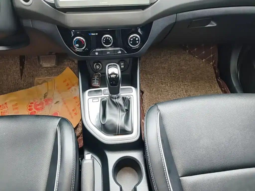 Beijing Hyundai ix25 2017 1.6L Automatic Smart Edition — миниатюра 14
