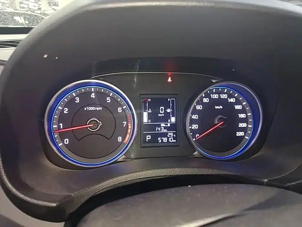 Beijing Hyundai ix25 2017 1.6L Automatic Smart Edition — миниатюра 12
