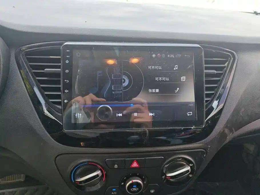 2016 Hyundai Verna 1.4L Automatic GLS (Cool Edition) — миниатюра 13