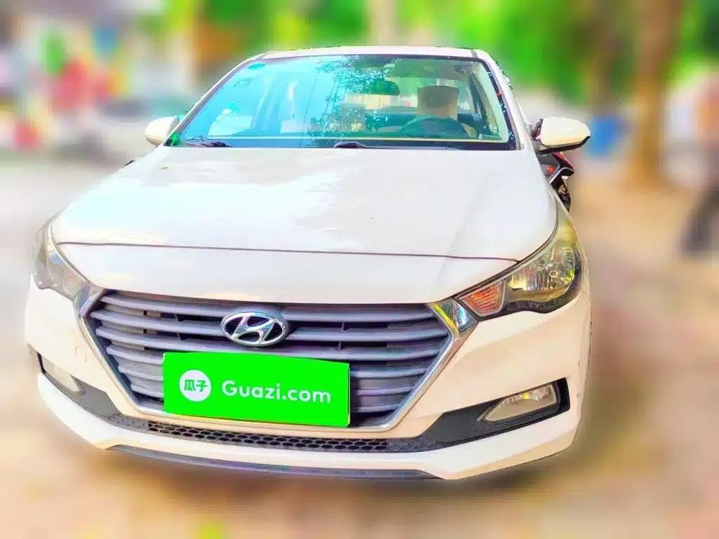 2016 Hyundai Verna 1.4L Manual GLS Cool Edition — миниатюра 3