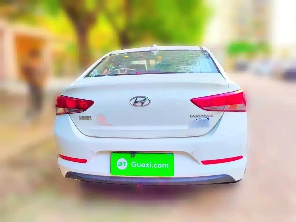 2016 Hyundai Verna 1.4L Manual GLS Cool Edition — миниатюра 4