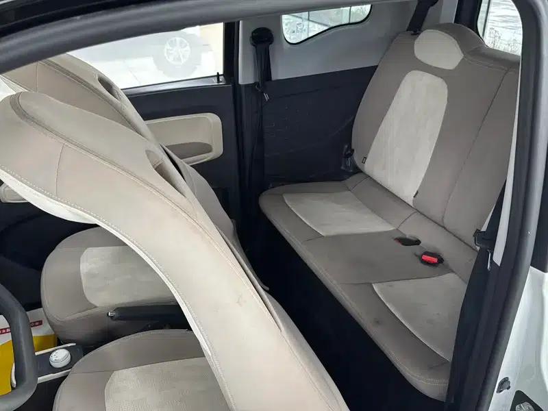 Ice Cream 2023 Rear-Wheel Drive 4-Seat Pure Electric Factory Custom Edition — миниатюра 18