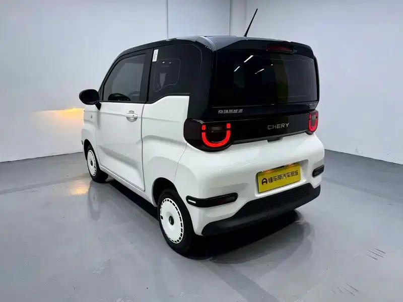 Ice Cream 2023 Rear-Wheel Drive 4-Seat Pure Electric Factory Custom Edition — миниатюра 5