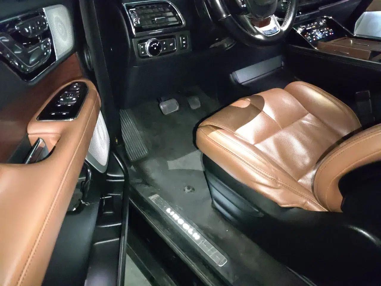Lincoln Navigator 2019 3.5T Prestige Version China VI Standard — миниатюра 16