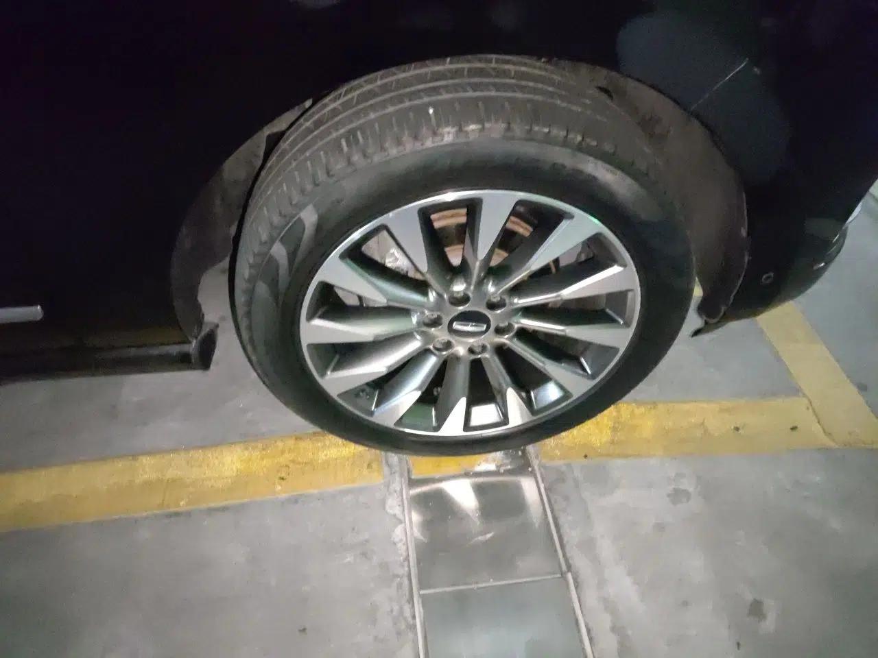 Lincoln Navigator 2019 3.5T Prestige Version China VI Standard — миниатюра 8