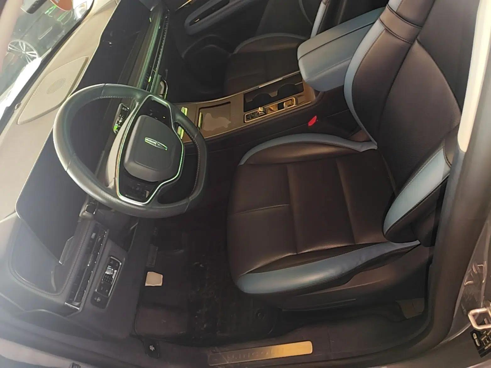 Lincoln Corsair 2024 1.5T Two-Wheel Drive Deluxe Hybrid Version — миниатюра 17