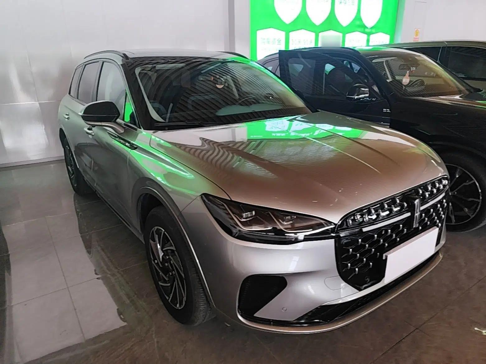 Lincoln Corsair 2024 1.5T Two-Wheel Drive Deluxe Hybrid Version — миниатюра 3