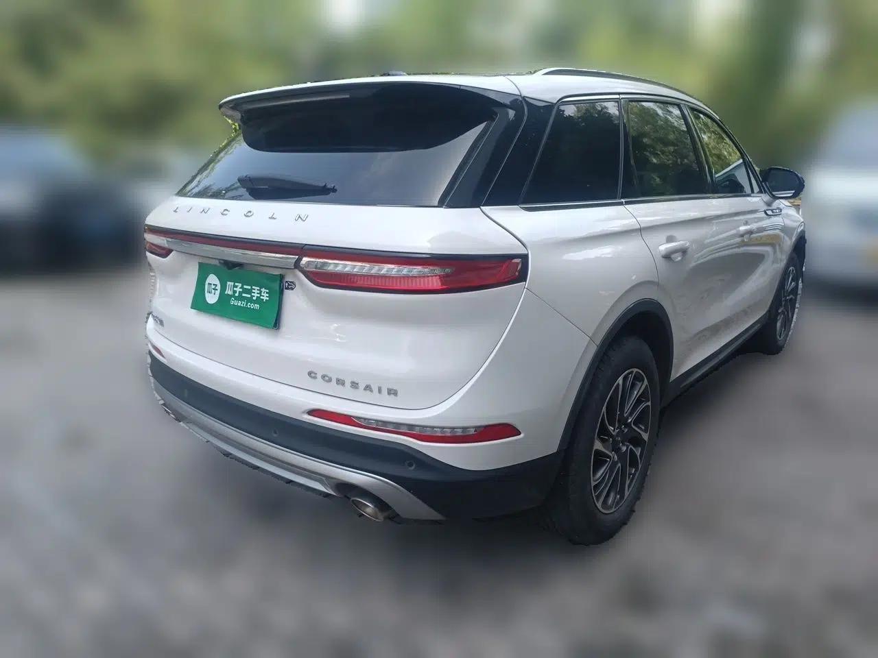 Lincoln Corsair 2022 2.0T Two-Wheel Drive Deluxe Edition — миниатюра 6