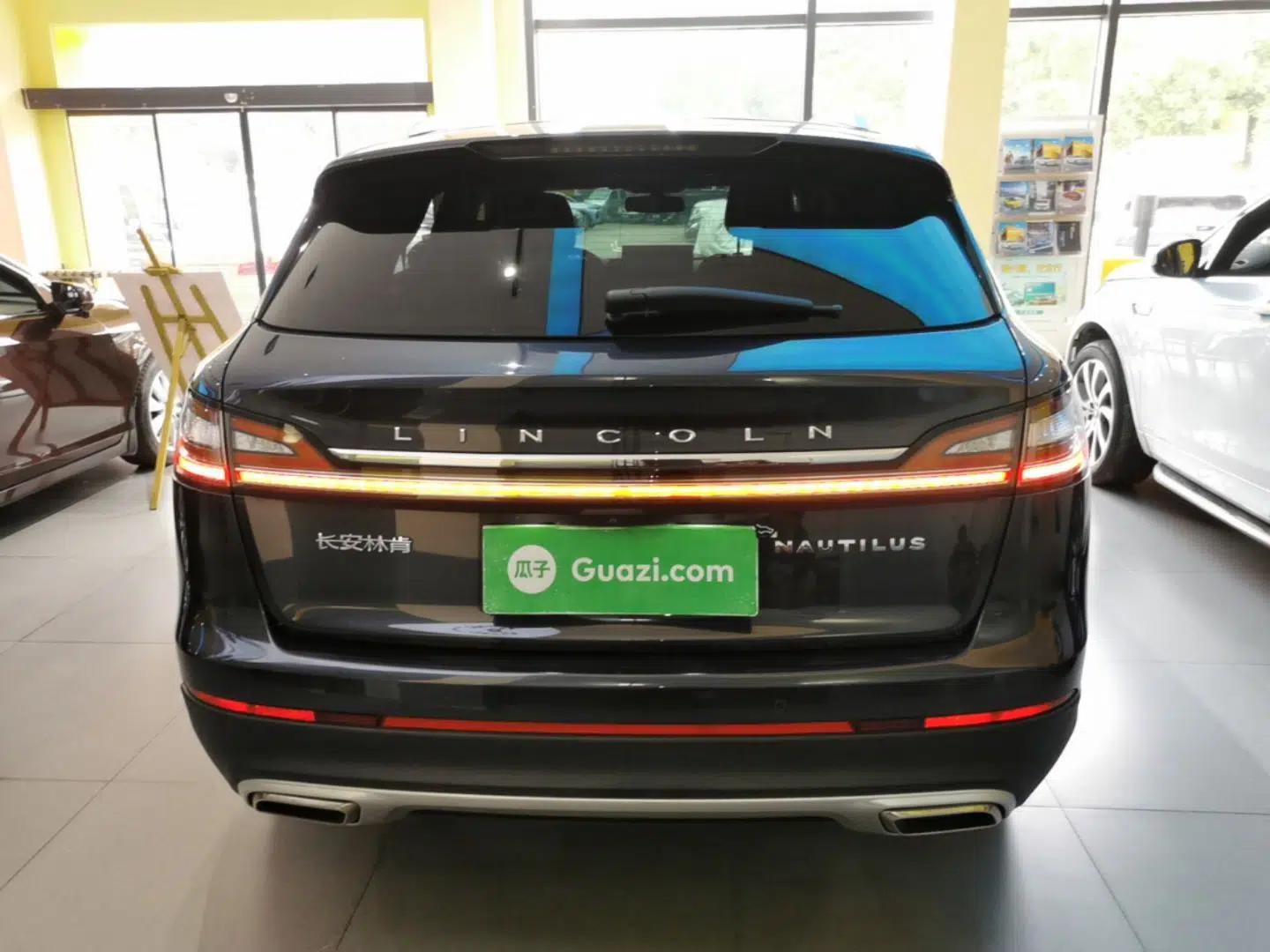 Lincoln Nautilus 2021 2.0T Four-Wheel Drive Luxury Edition — миниатюра 5